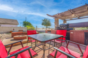 Family Fun Retreat Themed Rooms BBQ & Golf Course
